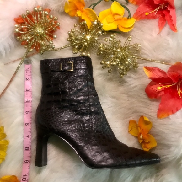 Bandolino Boots - Picture 14 of 14